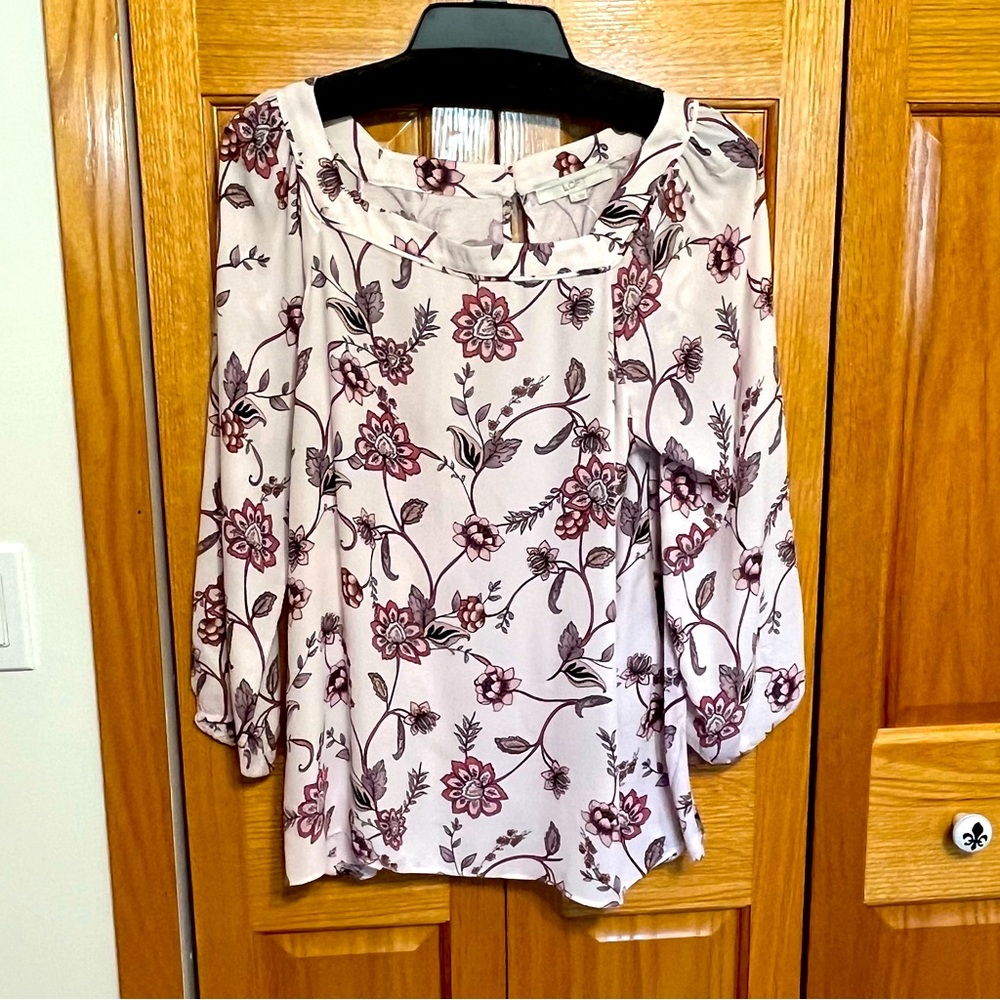 Loft pink floral blouse. Size Large. Long sleeves square neck.